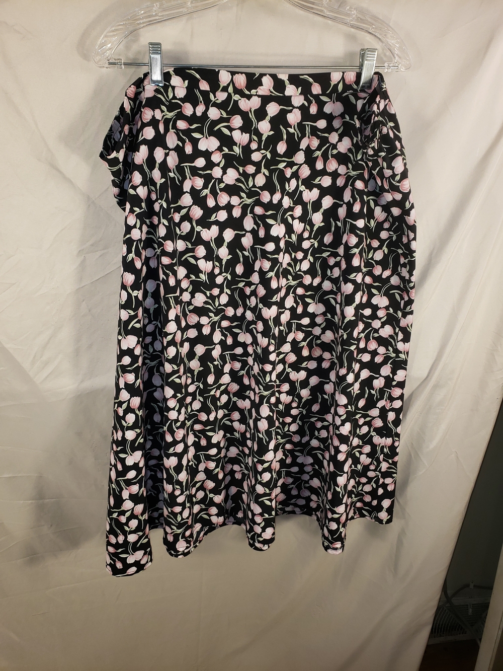 dressbarn Black Midi Skirt with Pink Tulip Floral Print - 22W